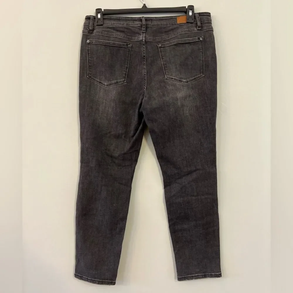 Judy Blue Charcoal Boyfriend Fit Jeans 13/31